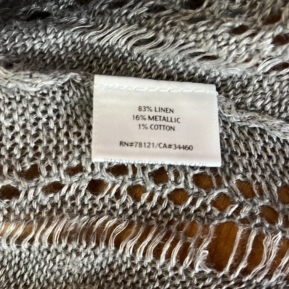 Eileen Fisher Open Knit Linen Top-Gray, Short Sleeve, V-Neck, Size M, GUC. - Picture 14 of 15